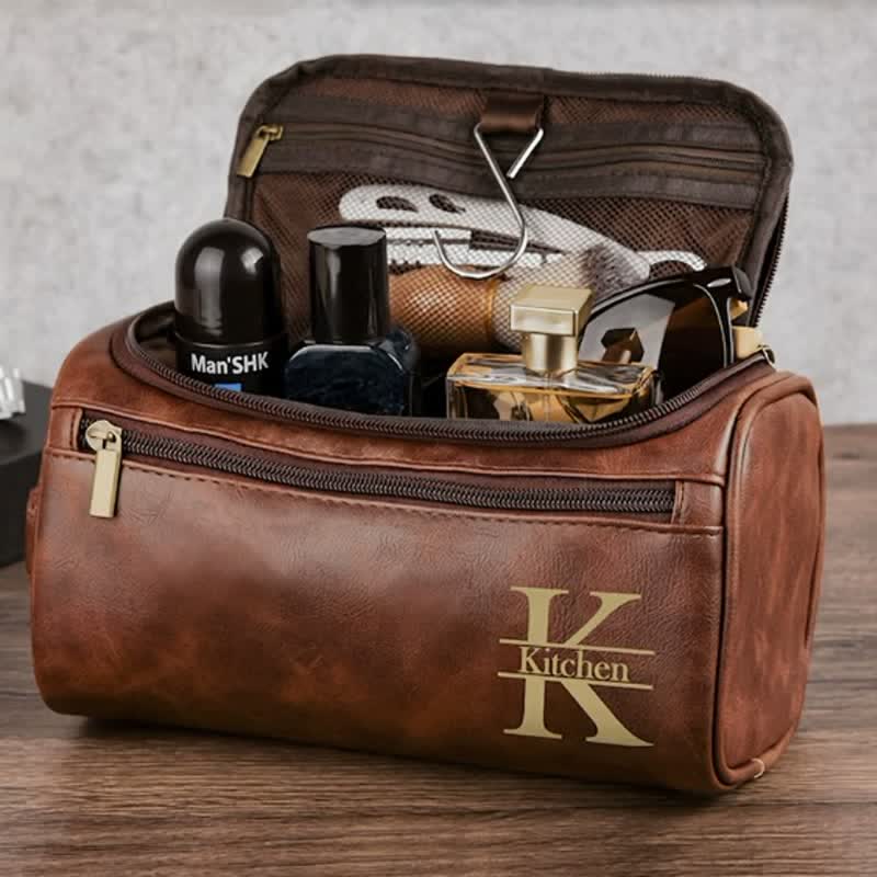 Individuelle Reise-Kulturtasche aus Leder mit Lasergravur und Monogramm - image 1
