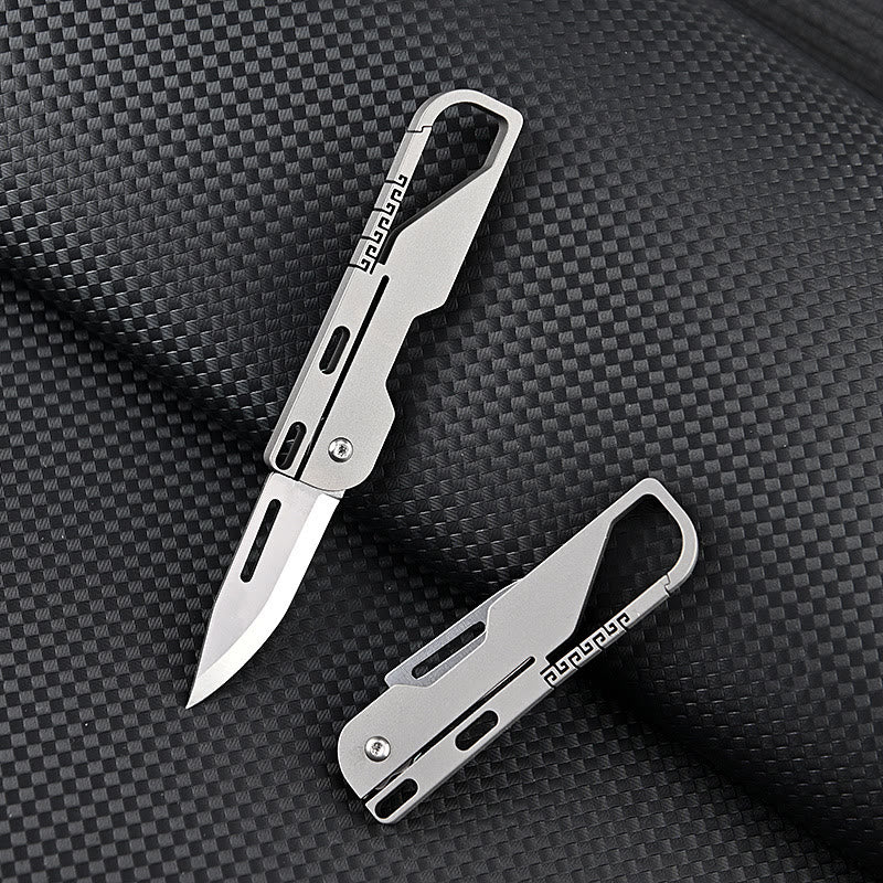 Multifunktionales EDC-Werkzeug aus Titanlegierung mit Schlüsselanhänger und Klappmesser - image 1