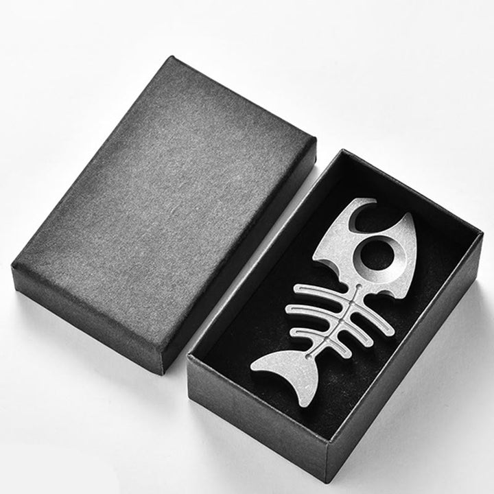 EDC-Werkzeug aus Titanlegierung, fischgrätenförmiger Flaschenöffner-Schlüsselanhänger - image 5