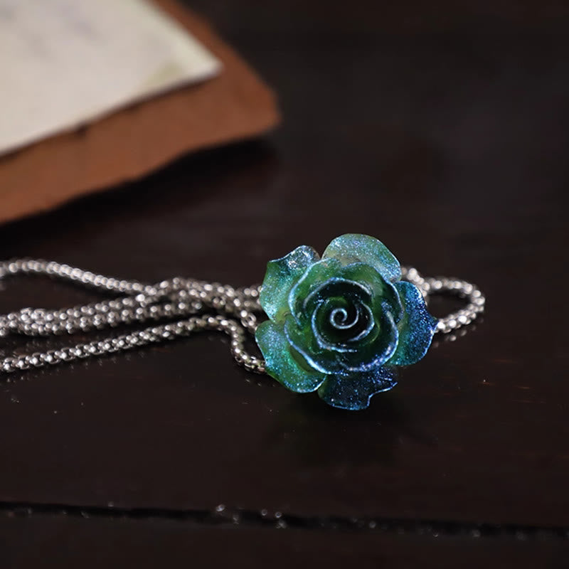 Handgemachte Bolo-Krawatte mit Mikro-Flash-Farbverlauf und blauer Rose - Blaue Rose + Stahlkette - image 2