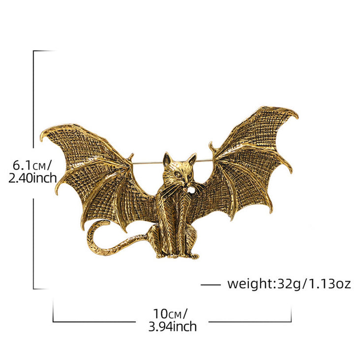 Halloween Brosche in Form einer geflügelten Katze in Gold und Silber - image 4