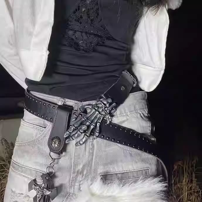 Halloween Punk Schwarzer Skeletthand-Nietengürtel - image 0