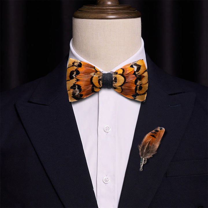 Beige & Gold-Fasanenfeder Fliege mit Reversnadel - image 3