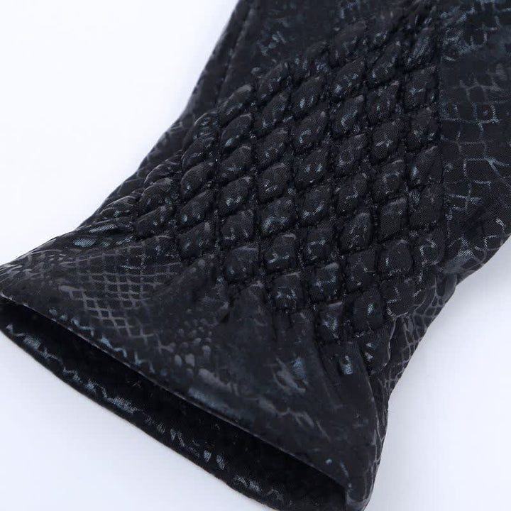 Damenhandschuhe aus weichem Samt mit glänzendem Pythonmuster - image 7