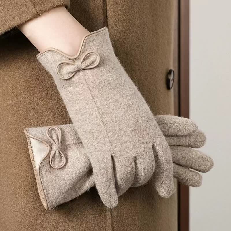 Süße kleine Handschuhe mit Schleife und Herz-Design für Damen - Khaki - image 0