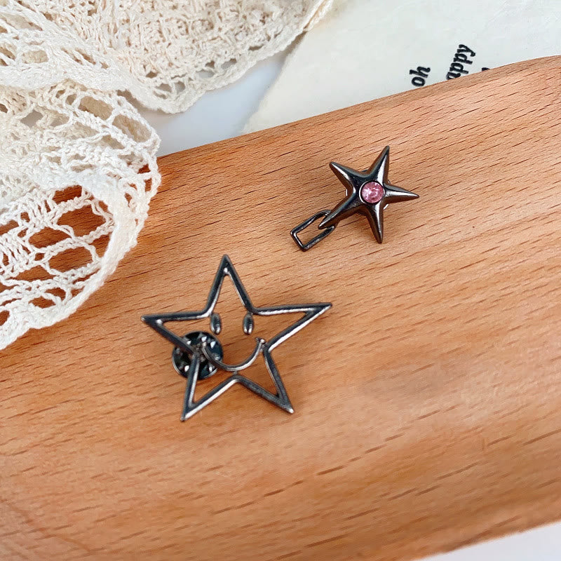 Schwarzer Gürtelclip in Pentagrammform mit hohlem lächelndem Gesicht - Schwarz - image 1