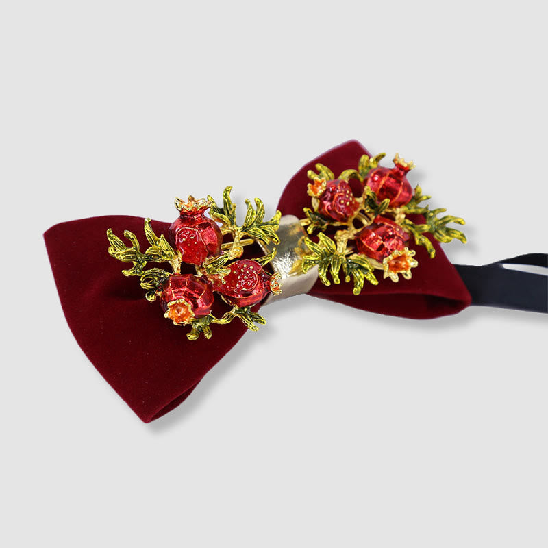 Bordeauxrote Fliege mit Granatapfelblumenmuster für Männer - image 4