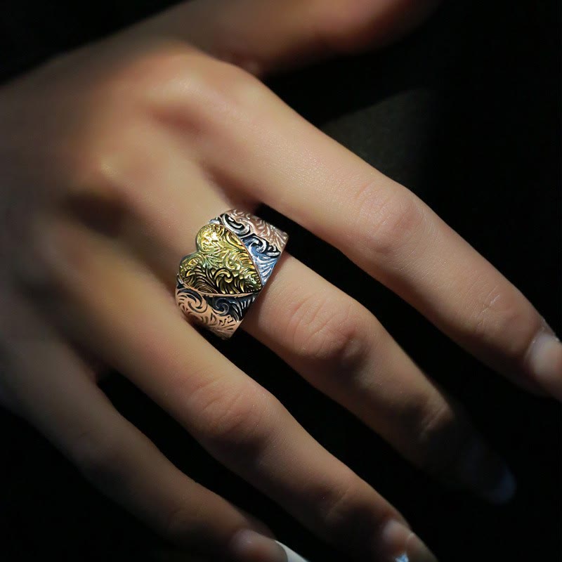 Verstellbarer Herzring in Gold und Silber mit kontrastierendem Grasmuster - image 1