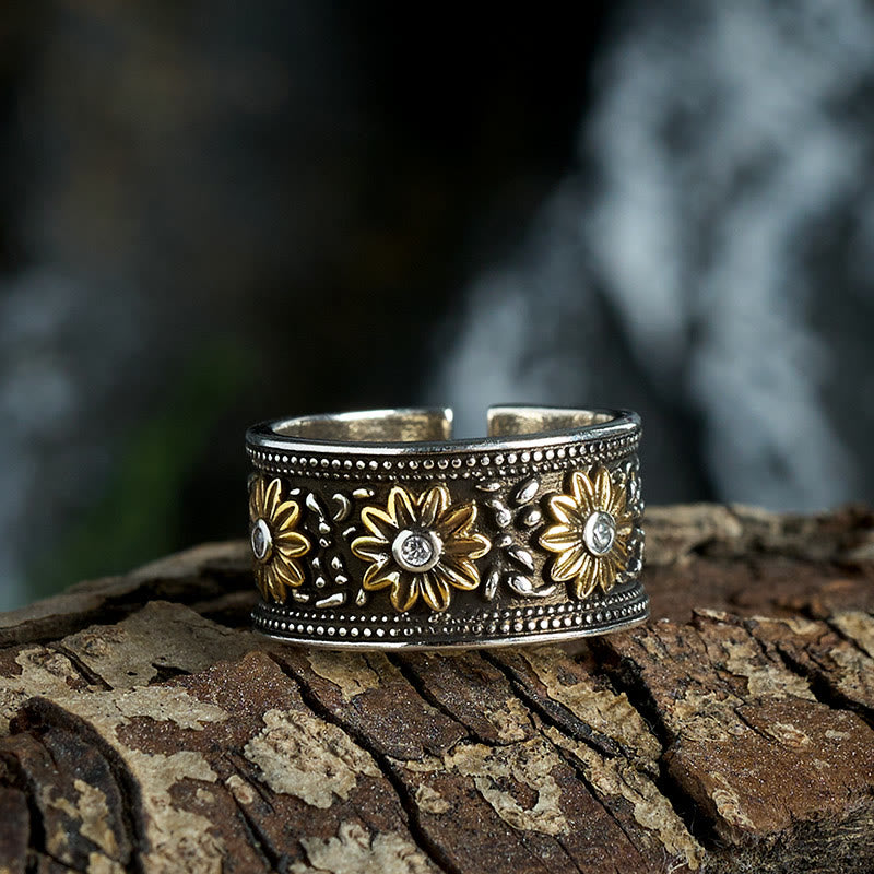 Verstellbarer Retro-Ring mit silberfarbener, schwarzer Blume - image 3
