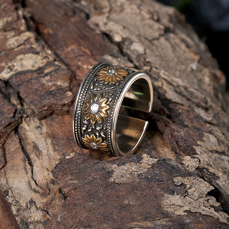 Verstellbarer Retro-Ring mit silberfarbener, schwarzer Blume - image 4