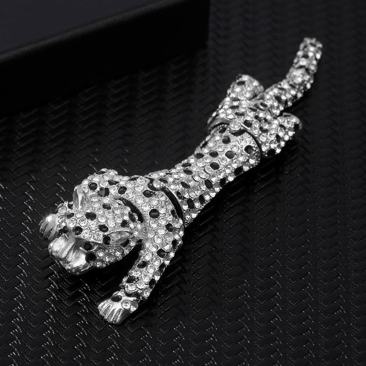 Luxuriöses, mit Diamanten besetztes, bewegliches Broschen-Accessoire mit Gepardenmotiv - Silber - image 3