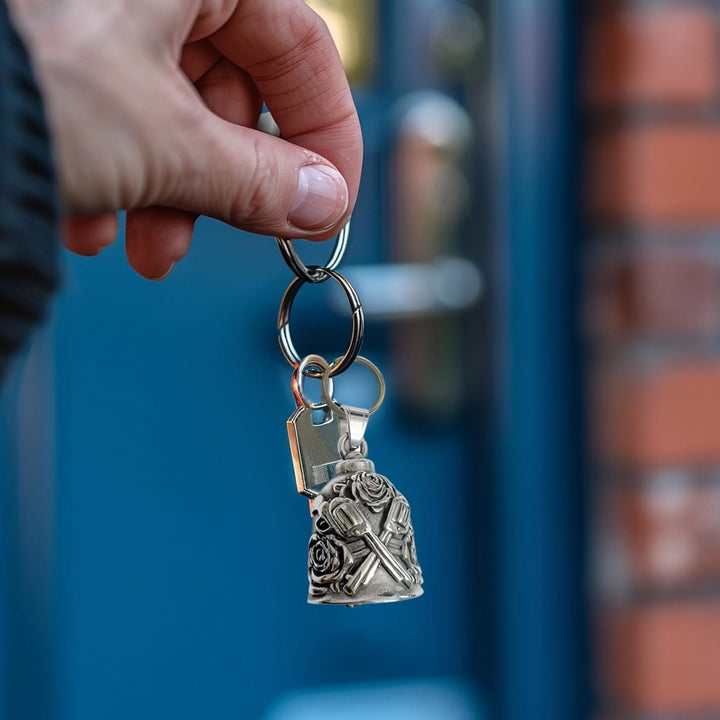Doppelter Guns And Roses Glocken-Schlüsselanhänger zum Reiten - image 1