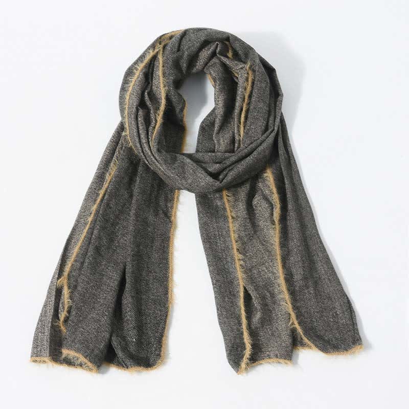 Retro & Chic – Einfarbiger Schal mit Pelzbesatz - Schwarz - image 0