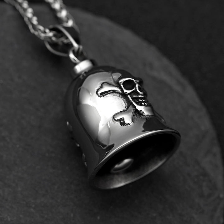 Silberner Wikinger-Totenkopf-Reitglocken-Schlüsselanhänger - image 1