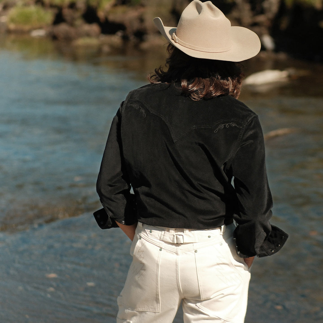 Schwarzes Western-Cowboyhemd aus Cord mit Stickerei - image 3