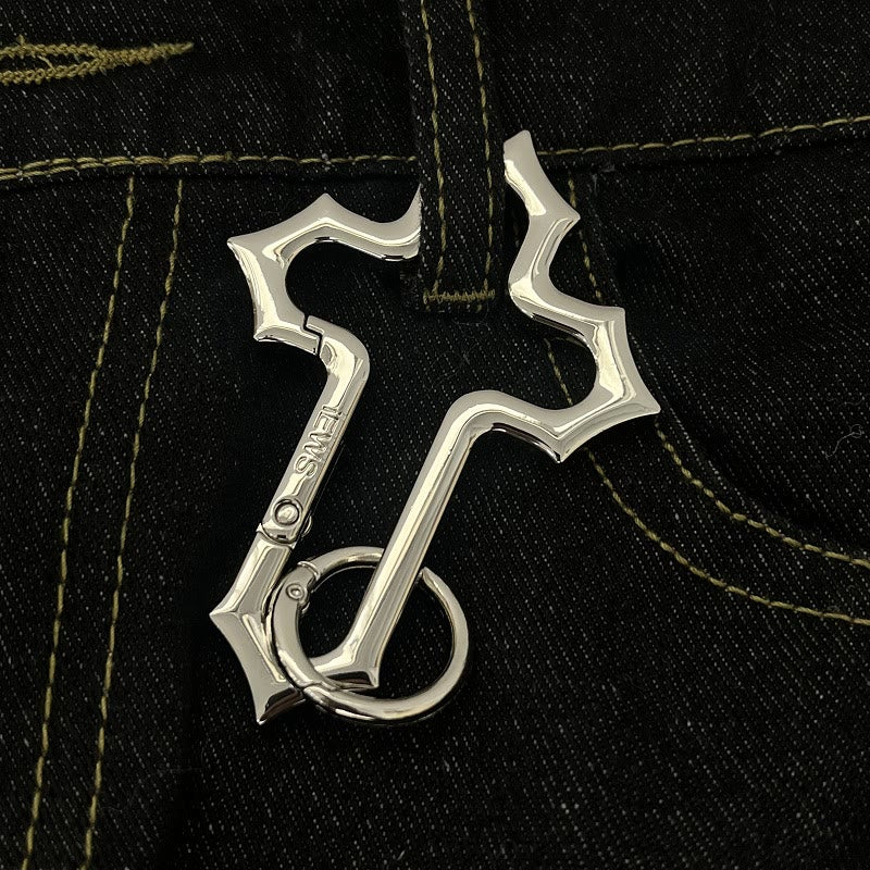 Schlüsselanhänger aus Kreuzlegierung mit ausgehöhltem Design und Ring - image 0