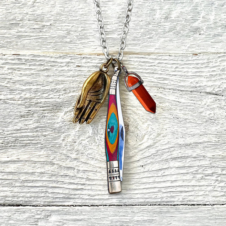 Buntes Messing-Klappmesser mit Buddha-Hand und Halskette aus rotem Stein - Halskette mit Klappmesser - image 0