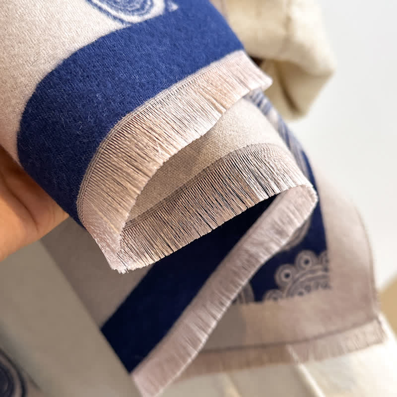 Doppelseitiger, warmer Schal mit aufwendigem Paisley-Muster - image 2