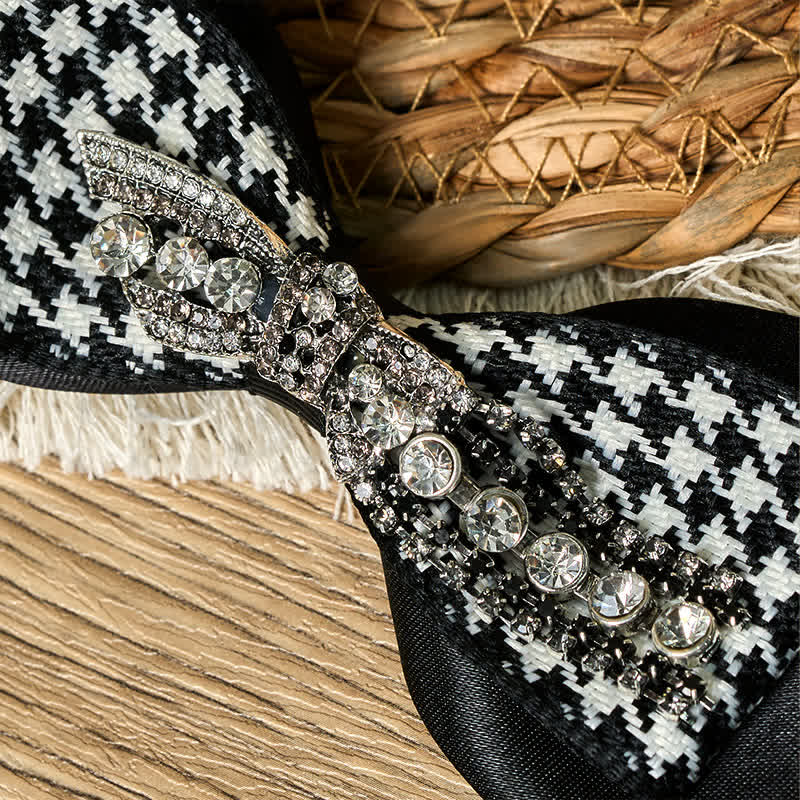 Schwarze kreative Krawatte mit Hahnentrittmuster und Strass in Schleifenform - image 2