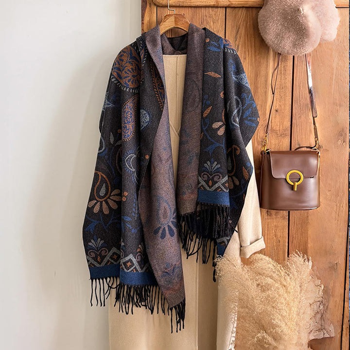 Damen-Winterschal im Bohème-Stil mit Print und Quasten, warm und warm - image 1