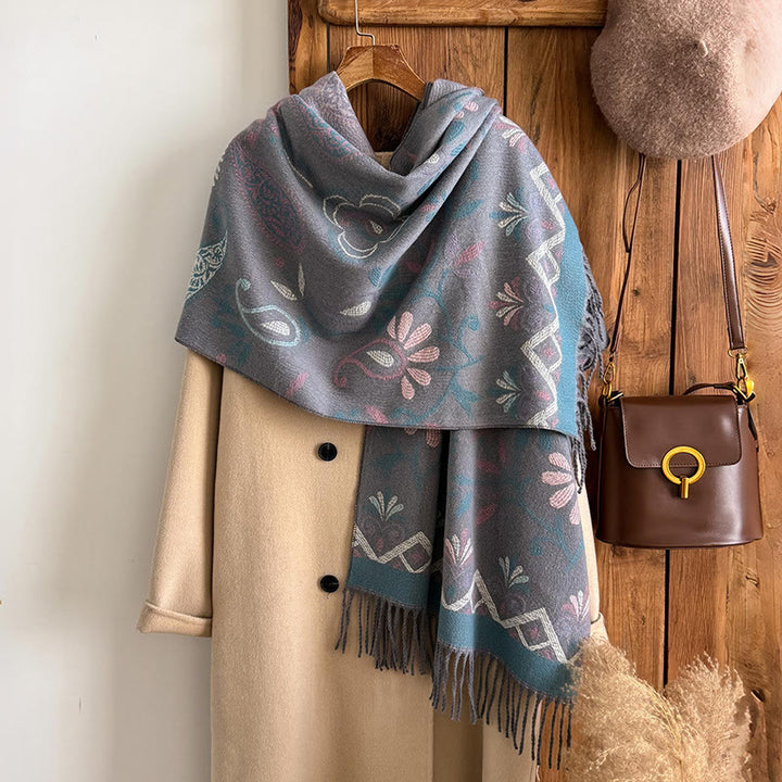 Damen-Winterschal im Bohème-Stil mit Print und Quasten, warm und warm - image 9