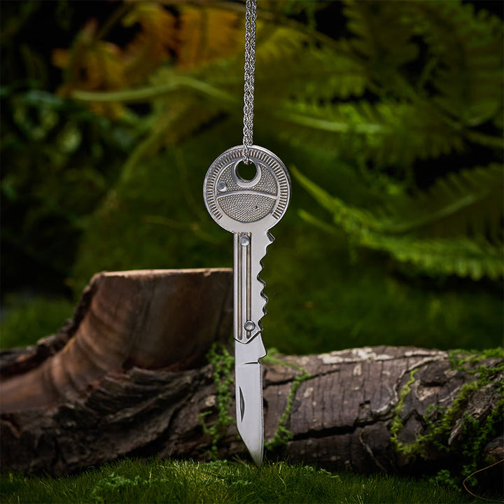 Praktischer Klappmesser-Schlüsselanhänger, silberne Halskette - Halskette mit Schlüsselanhänger - image 0