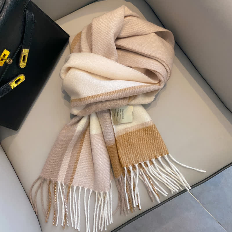 Unisex-Schal aus warmer Wolle mit Karomuster und Quasten - #5 - image 9