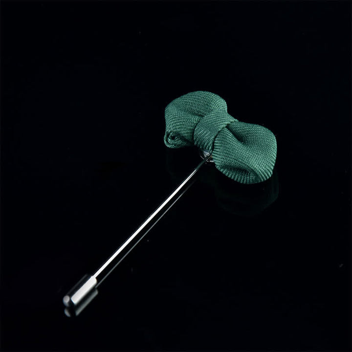 Stoff-Anstecknadel in Form einer spitzen Fliege für Herrenhochzeiten - image 2