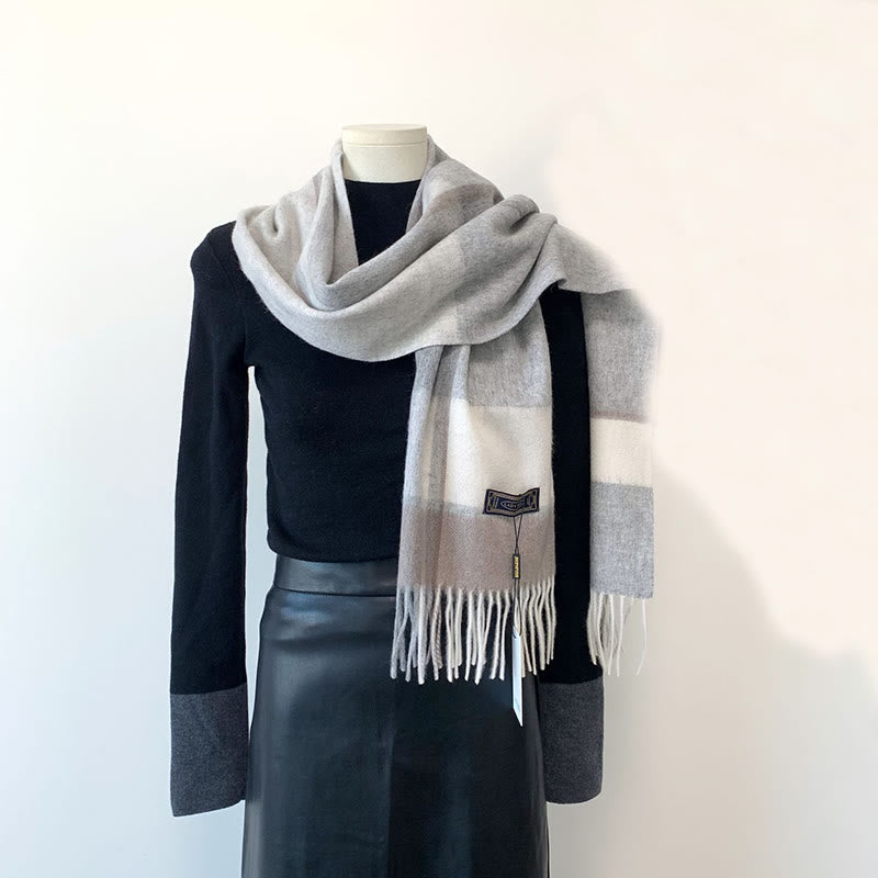 Damen Winter-Walzschal aus Wolle mit Vintage-Karomuster – hält warm - Grau - image 4