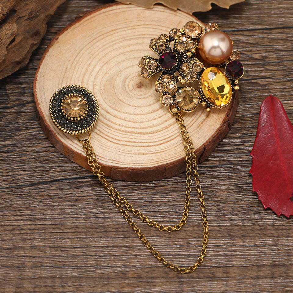 Vintage Brosche mit mehreren Edelsteinen, Perlen und floraler Kette - Champagnerkristall - image 4