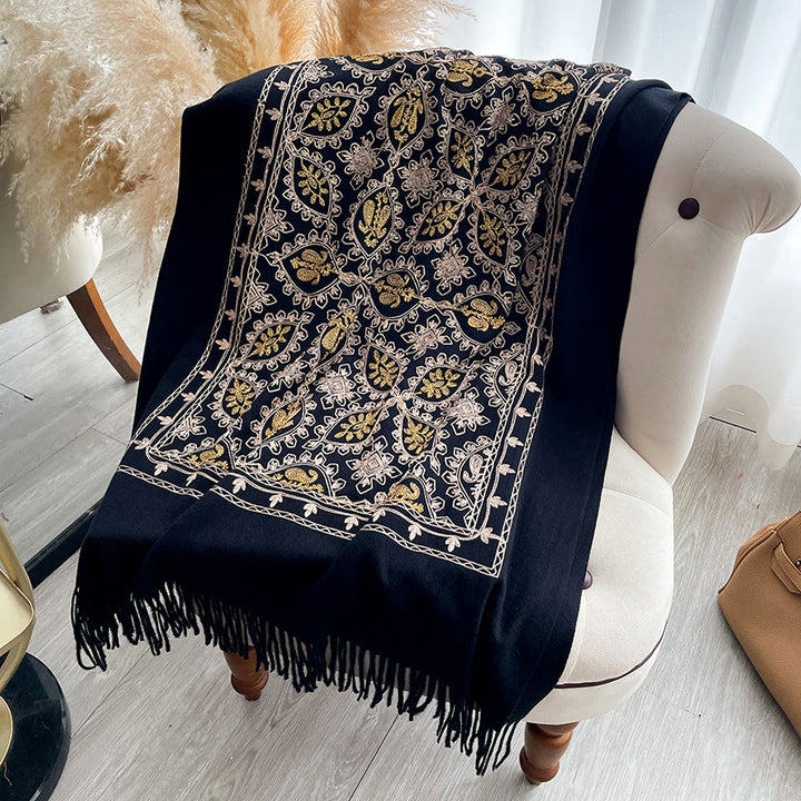 Damen-Schal mit Vintage-Blumenmuster und Fransen - image 6