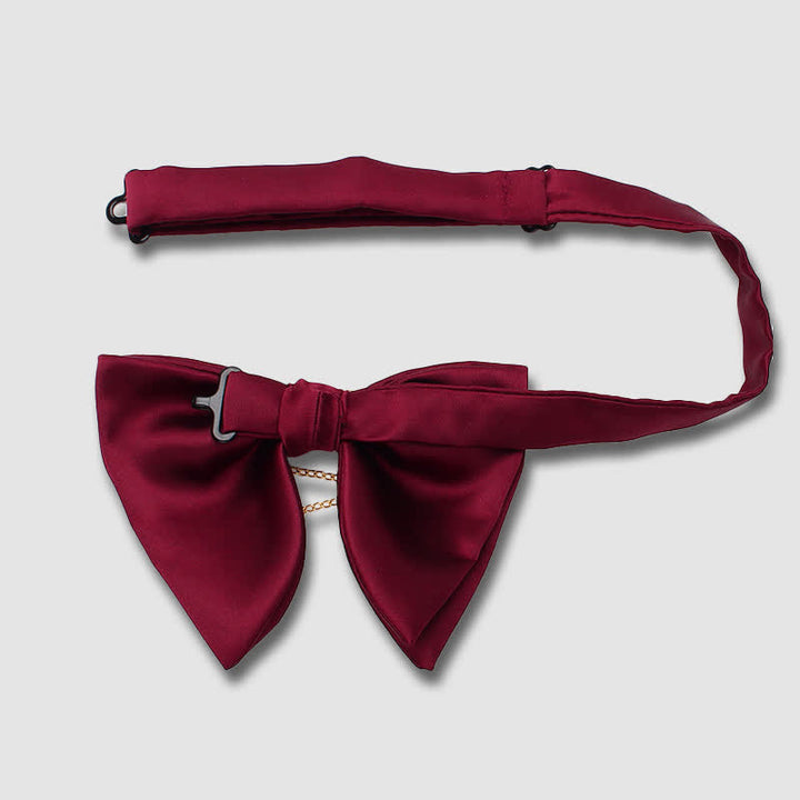 Übergroße, spitz zulaufende Fliege mit Goldblattdekor und Kette - image 3