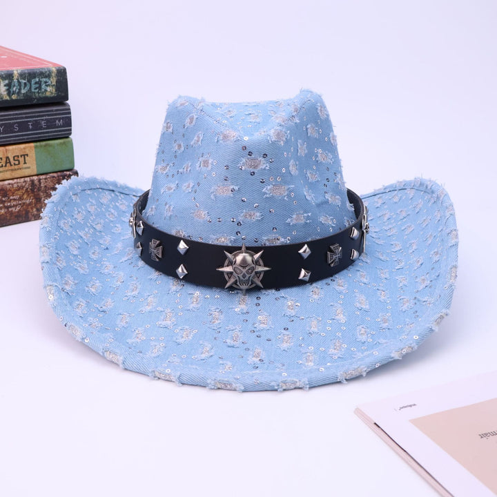 Herren-Cowboyhut mit silbernem Totenkopf, schwarzem Gürtel und Rissen - image 2