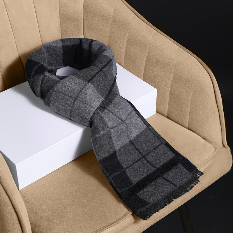 Klassischer karierter Herrenschal mit Quasten, warm - Schwarz Grau - image 6