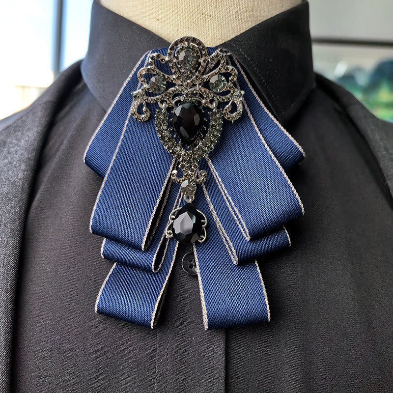 Vintage-Fliege für Herren mit mehrlagigem Schmuckband und Brustornament - Stil Nr. 10 - image 1