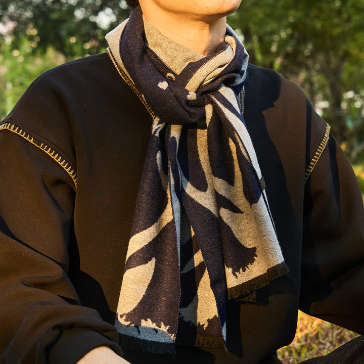 Herren-Weihnachtsschal mit Rentier-Print, marineblau, warm und festlich - image 1