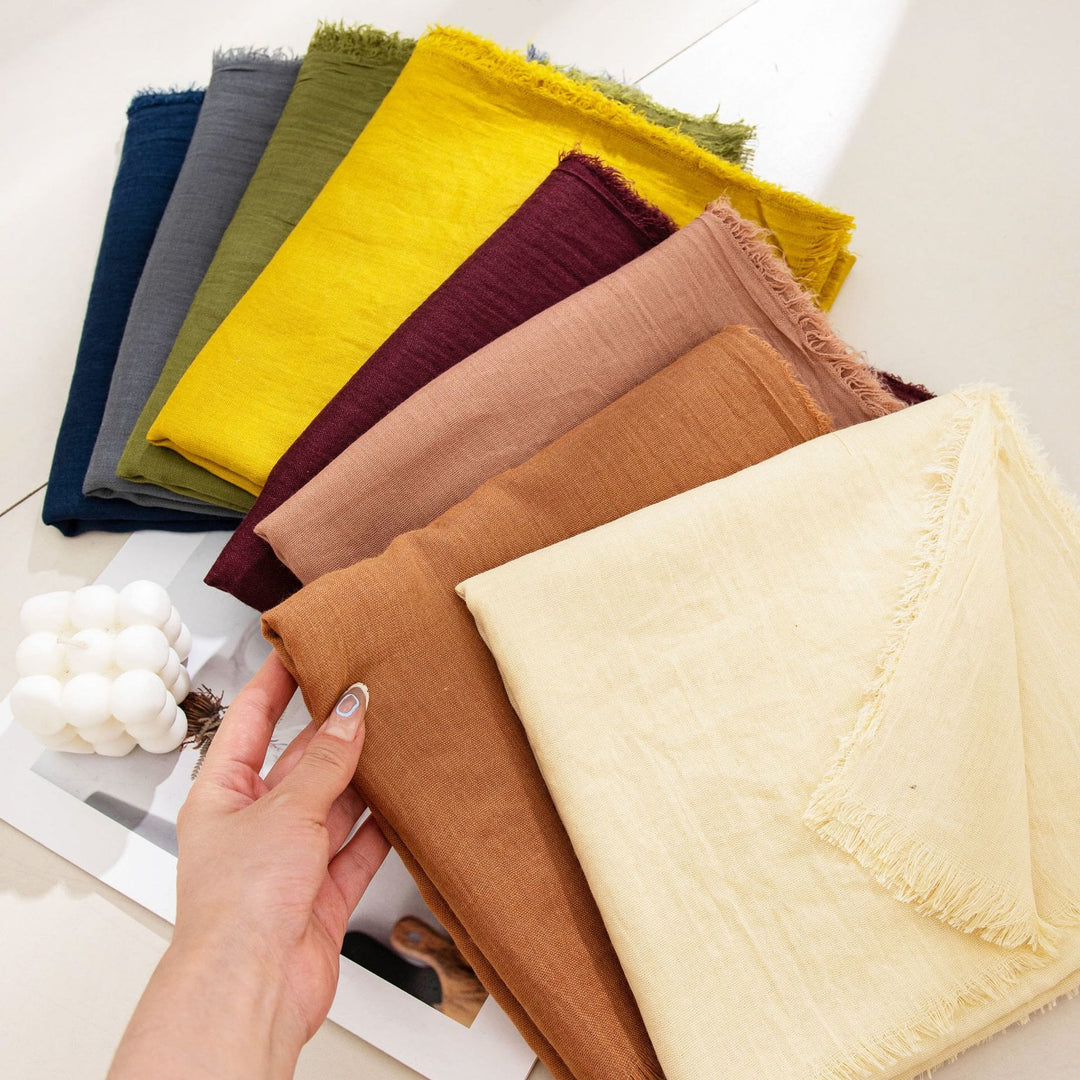 Damen-Schal mit Fransen, wolkenweich, leicht, atmungsaktiv, mehrfarbig und vielseitig. - image 36