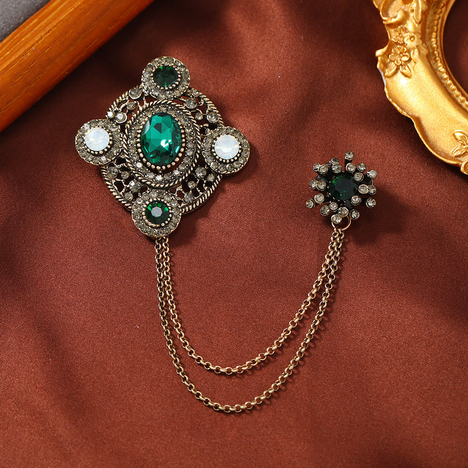 Vintage-Brosche mit Edelsteinbesatz, Halbmondform, Doppelkette und goldenen Akzenten - Stil Nr. 6 - image 5