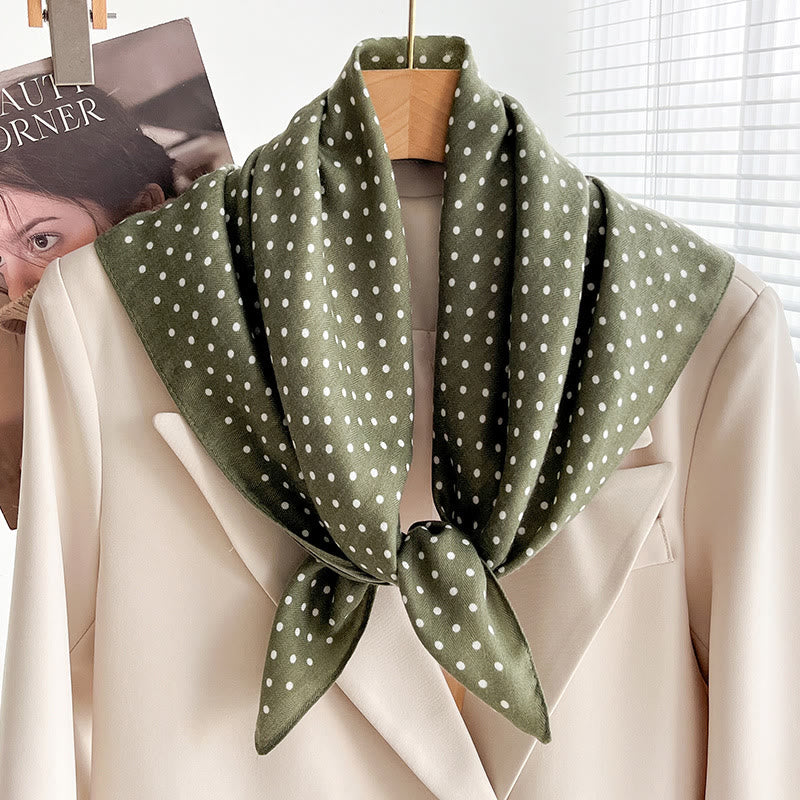 Dünner, quadratischer Schal für Damen mit reichhaltigem Print in verschiedenen Stilen - Stil Nr. 31 - image 30