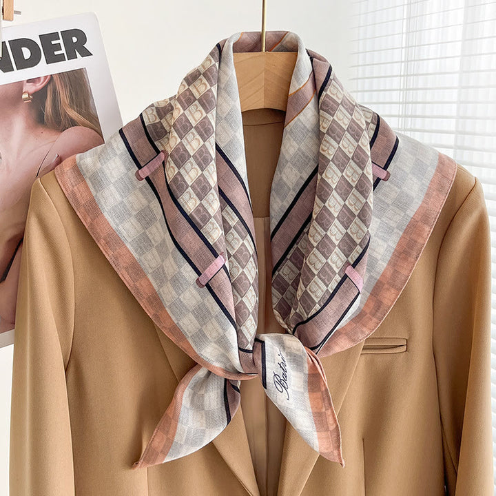 Dünner, quadratischer Schal für Damen mit reichhaltigem Print in verschiedenen Stilen - Stil Nr. 44 - image 43