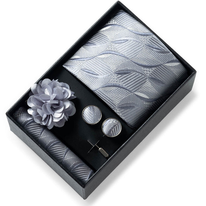 4-teiliges Herren-Set aus stilvollem, gemustertem Stoff: Krawatte, Einstecktuch, Manschettenknöpfe und Reversblume - Stil Nr. 49 - image 48