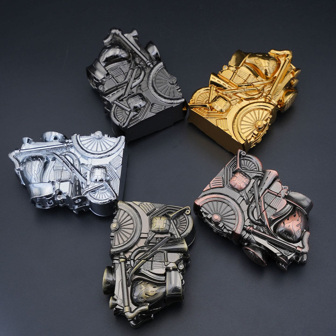 Kreatives Retro-Petroleumfeuerzeug aus Metall in Motorradform - image 1