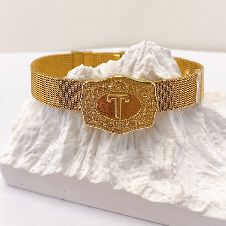 Glamouröses Armband in Goldoptik mit eingraviertem Anfangsbuchstaben - T - image 19