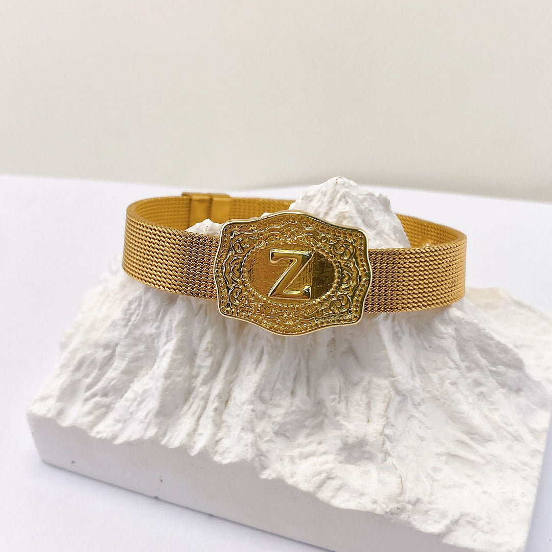 Glamouröses Armband in Goldoptik mit eingraviertem Anfangsbuchstaben - Z - image 25