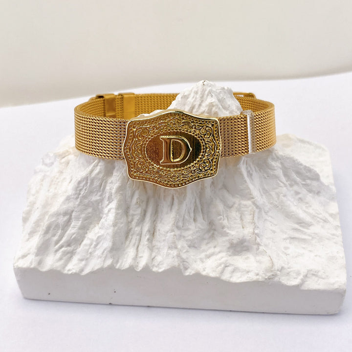 Glamouröses Armband in Goldoptik mit eingraviertem Anfangsbuchstaben - D - image 3