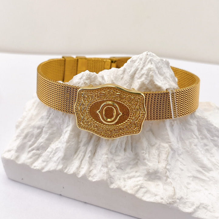 Glamouröses Armband in Goldoptik mit eingraviertem Anfangsbuchstaben - O - image 14