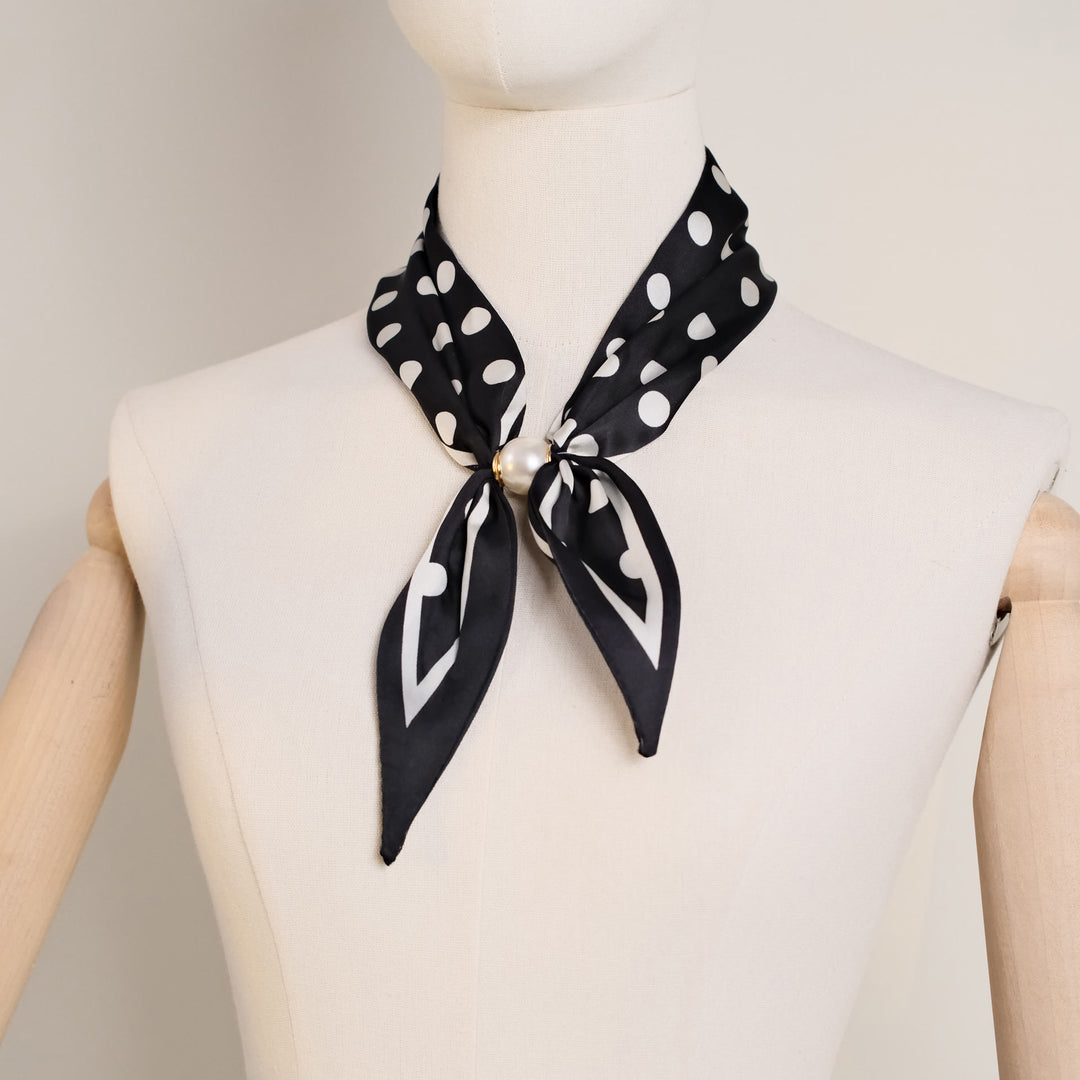 Elegantes quadratisches Damen-Tuch mit Retro-Muster - image 3