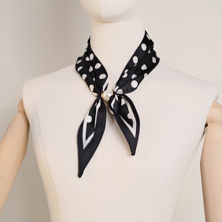 Elegantes quadratisches Damen-Tuch mit Retro-Muster - image 3