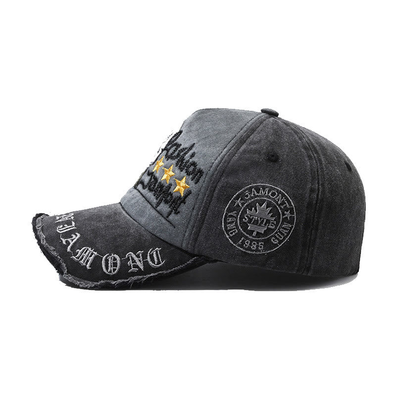 Baseballkappe aus abgenutztem Denim mit gesticktem Sternenmotiv und mehrfarbigem Design - image 2