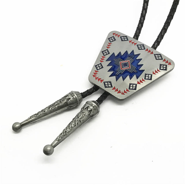 Bolo-Krawatte mit geometrischem Dreiecksmuster aus Metall im Südwest-Stil - Silber - image 0